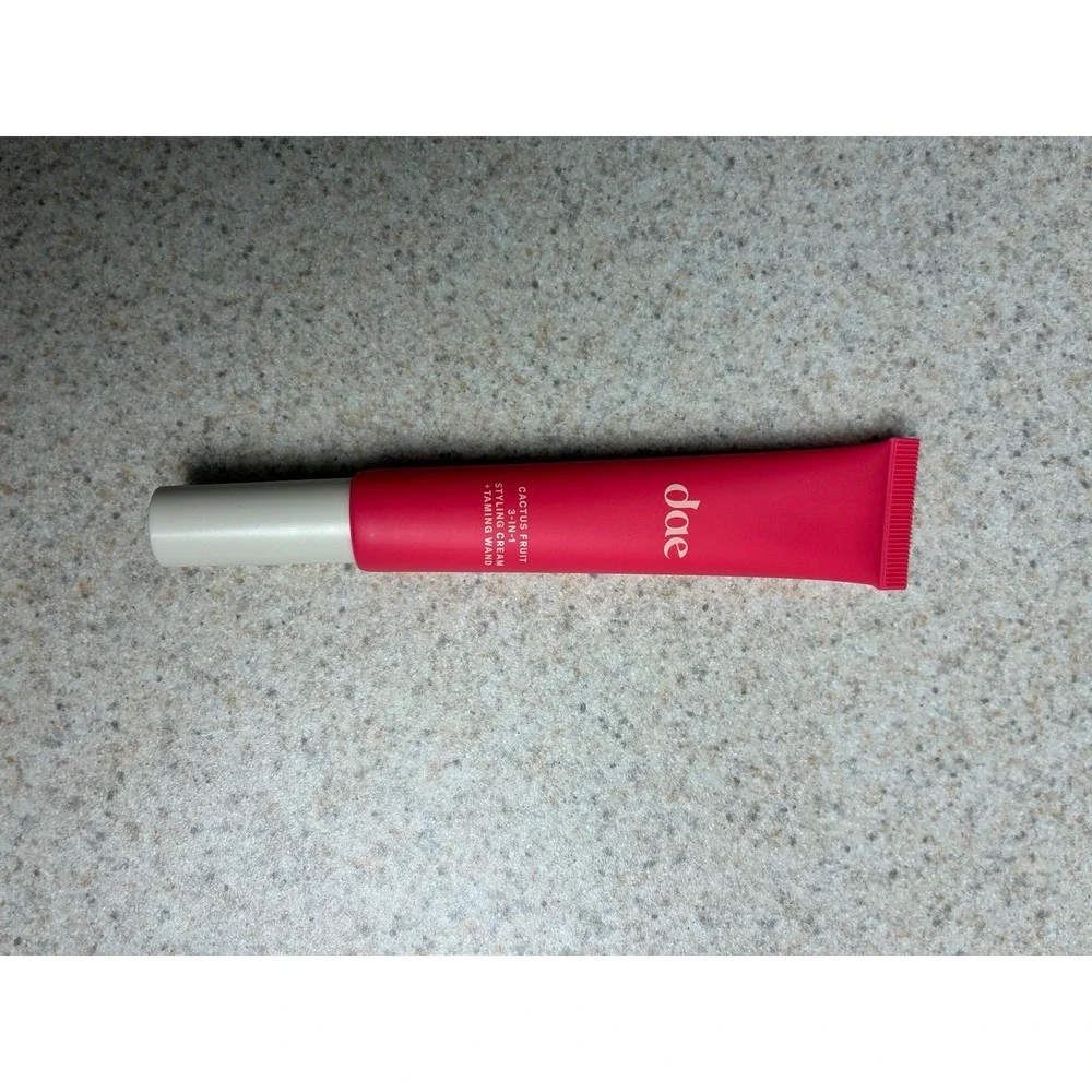 dae Cactus‎ Fruit 3-in-1 styling cream +taming wand